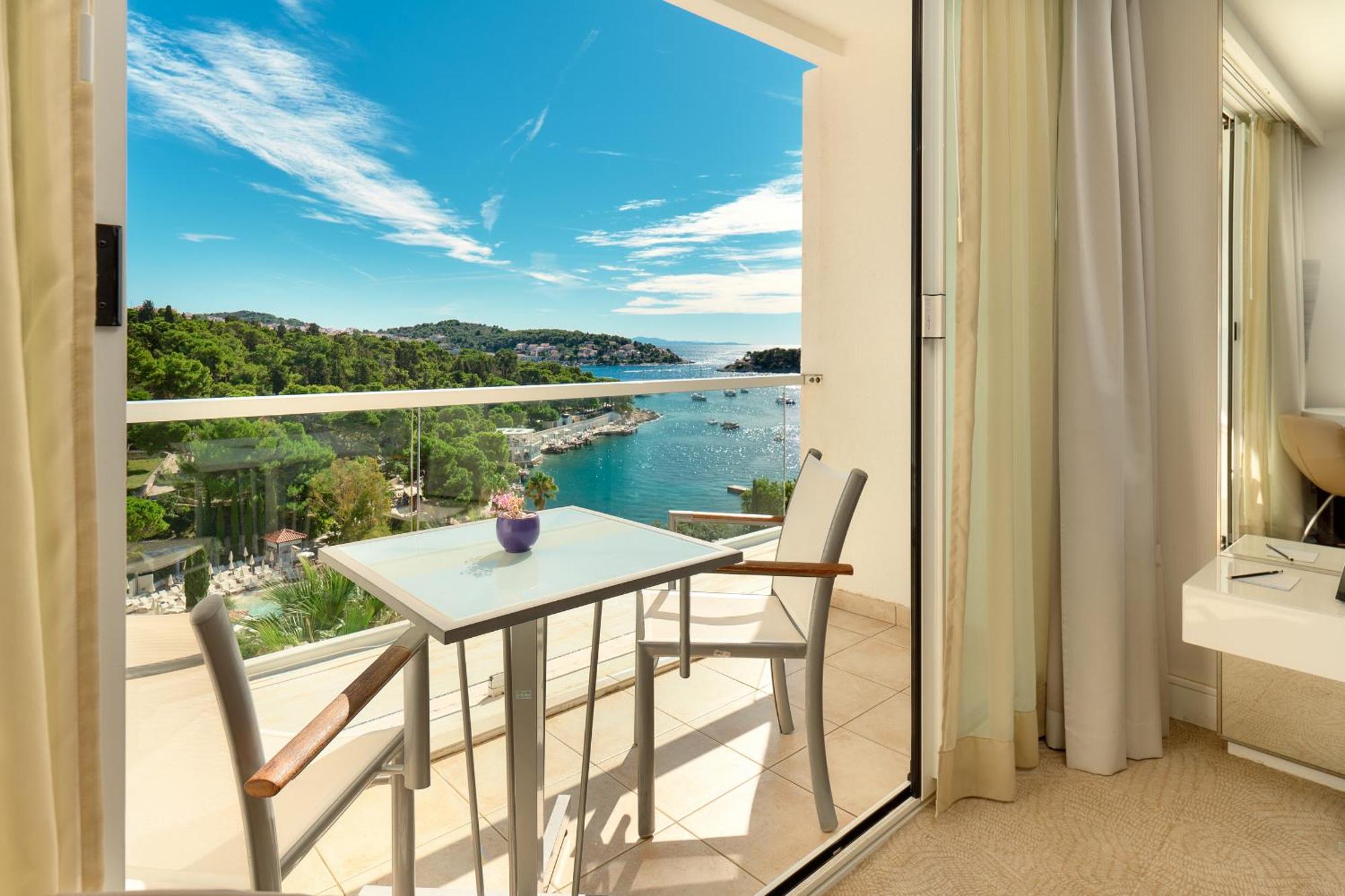 חוואר Amfora Hvar Grand Beach Resort מראה חיצוני תמונה